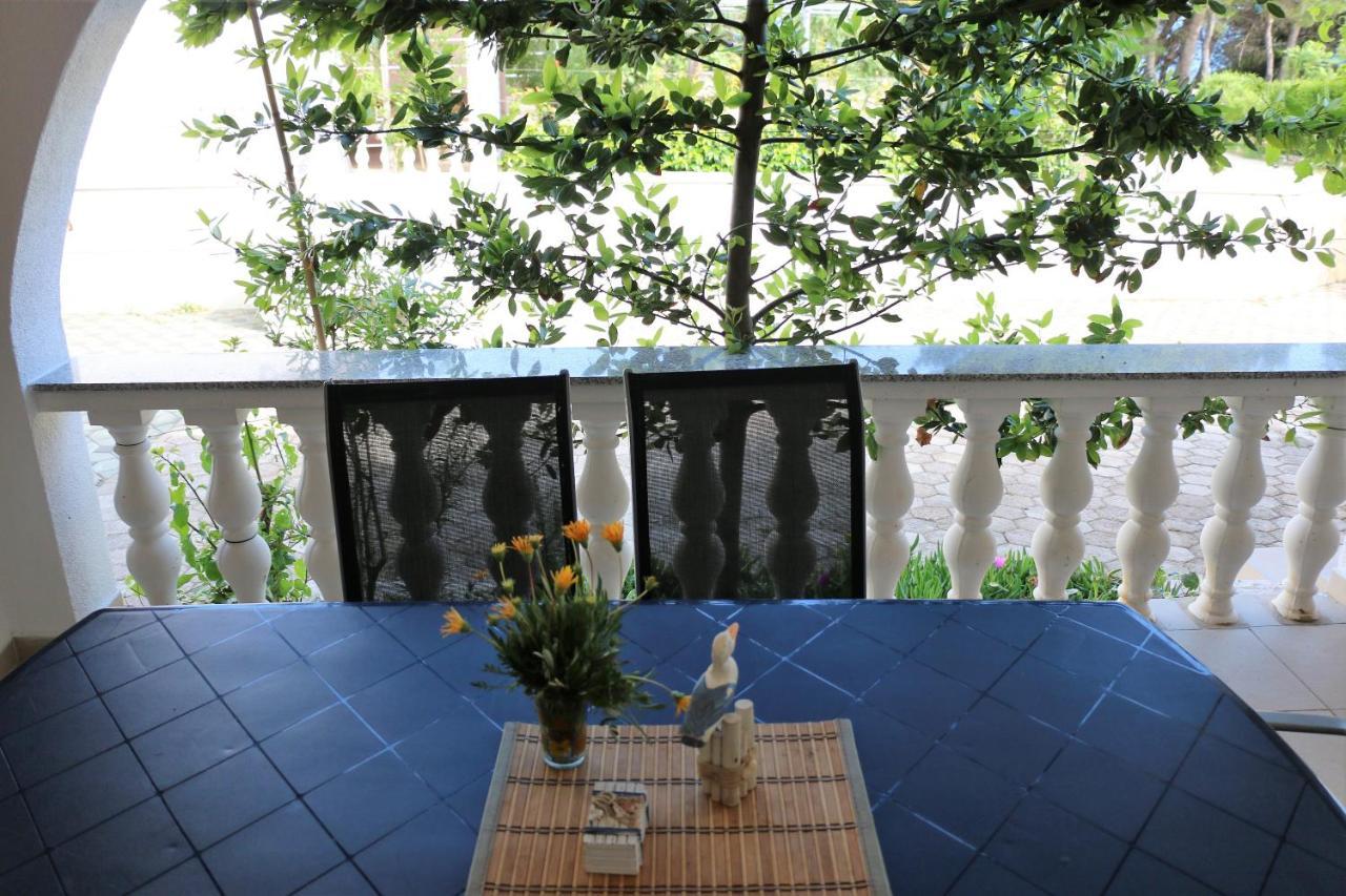Apartments Vir Delfin ภายนอก รูปภาพ