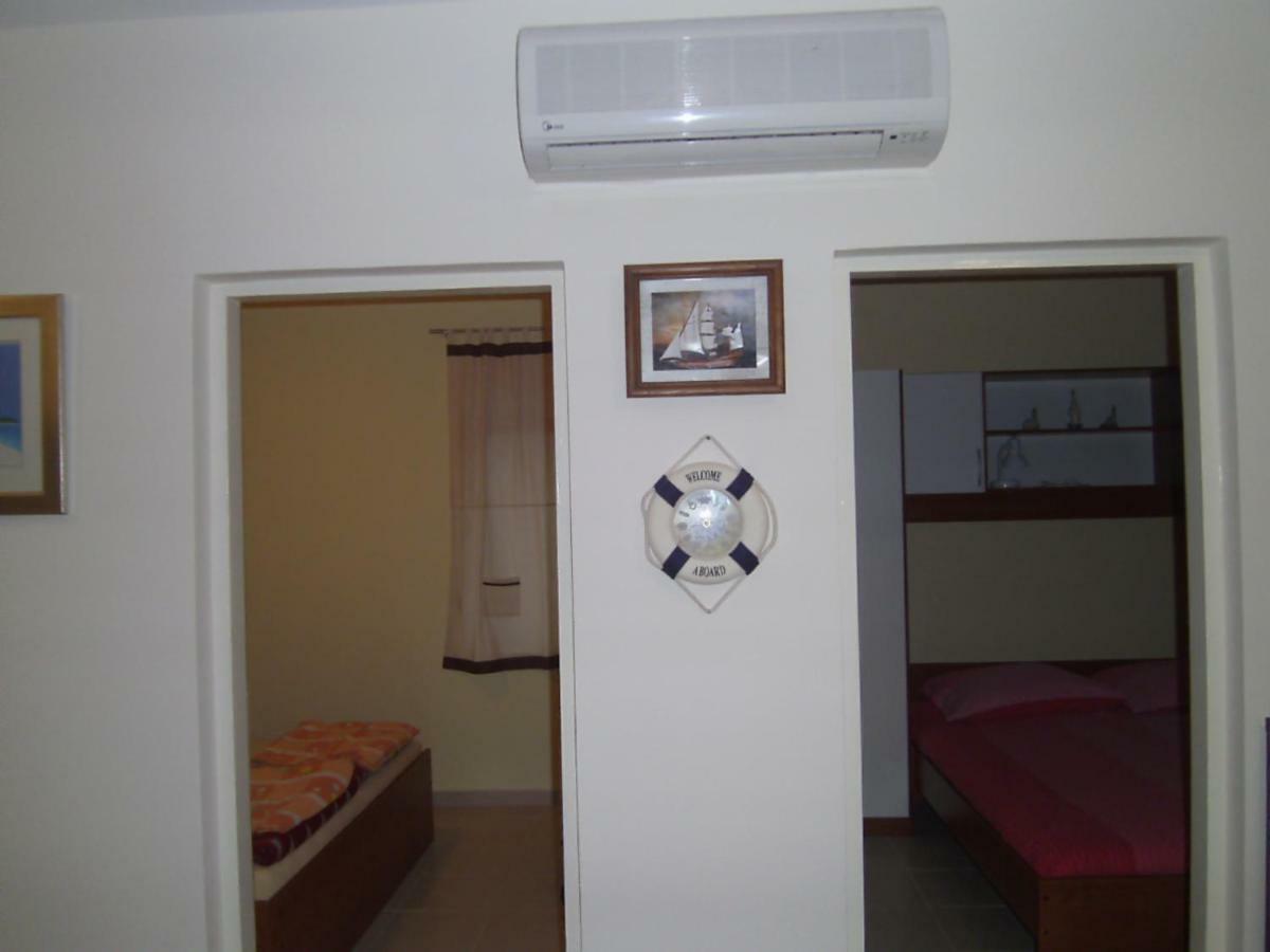 Apartments Vir Delfin ภายนอก รูปภาพ