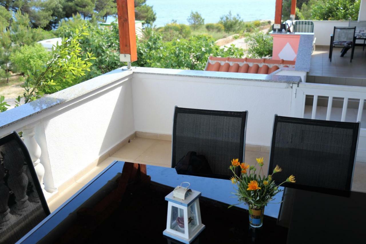 Apartments Vir Delfin ภายนอก รูปภาพ