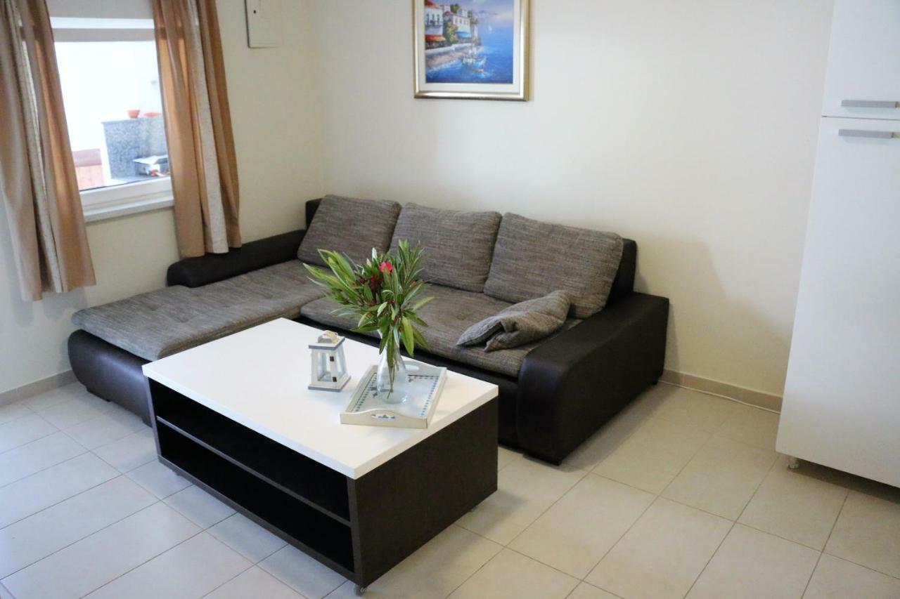 Apartments Vir Delfin ภายนอก รูปภาพ