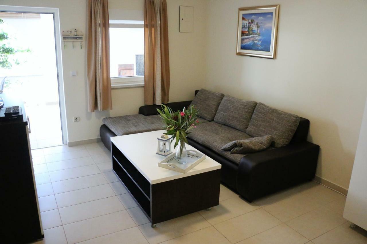 Apartments Vir Delfin ภายนอก รูปภาพ