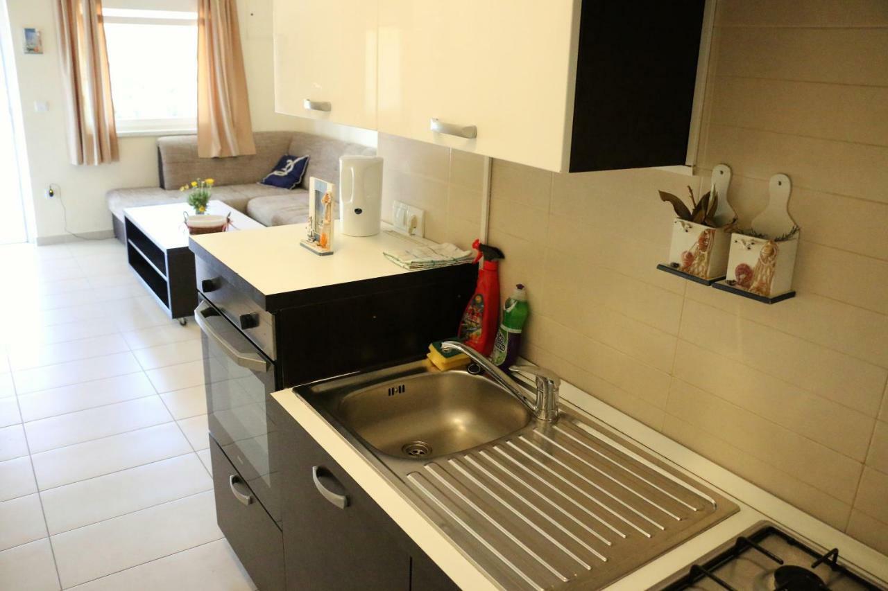 Apartments Vir Delfin ภายนอก รูปภาพ